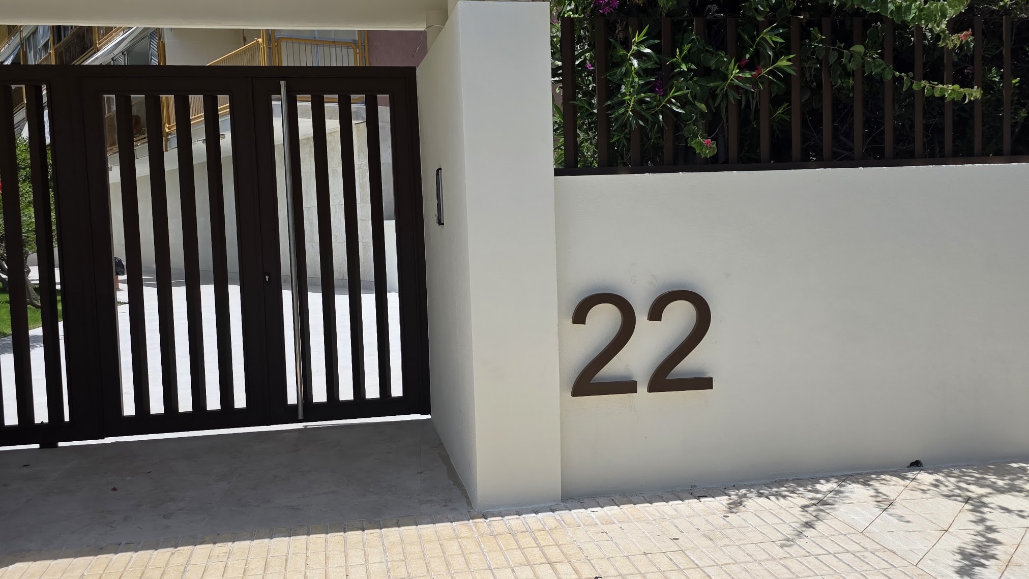 Entrada de la urbanización