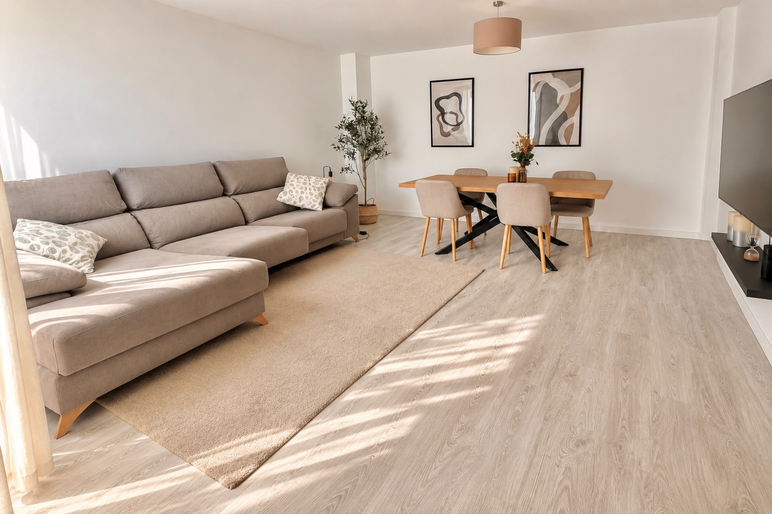 Salón con sofá chaise longue