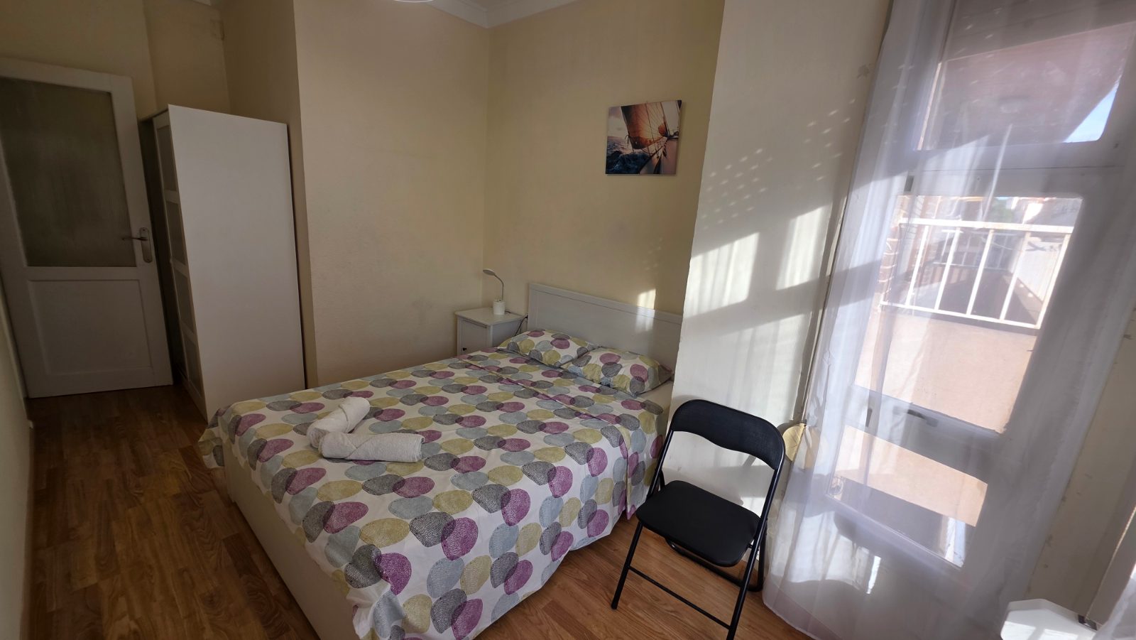 Dormitorio doble con armario